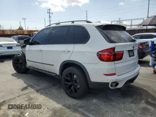 2011 BMW X5 35i with VIN 5UXZV4C55BL406427, listed as a Copart auction lot 50256895 with 155,662 mi miles and Salvage Title. Bid and sale history available at carsss.com. Image 2.