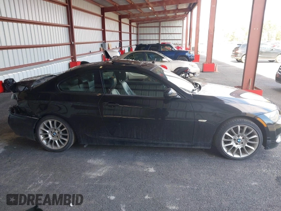 2011 BMW 3 Series 328i with VIN WBAKE3C53BE558916, listed as a IAAI auction lot 41946404 with 172,961 mi miles and . Bid and sale history available at carsss.com. Image 13.