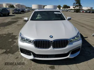 2016 BMW 7 Series 750i with VIN WBA7F0C55GGM20839, listed as a Copart auction lot 46189945 with 75,886 mi miles and Salvage Title. Bid and sale history available at carsss.com. Image 5.