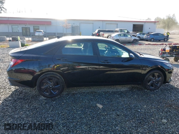 2022 Hyundai Elantra SEL z VIN 5NPLS4AG6NH060109, wystawiony jako IAAI lot #42227757 z przebiegiem 17 586 mil mil oraz . Historia ofert i sprzedaży dostępna na DreamBid. Obrazek 13.