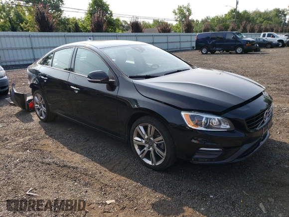 2017 Volvo S60 Dynamic with VIN YV126MFL2H2431367, listed as a Copart auction lot 61649853 with 80,635 mi miles. Bid and sale history available at carsss.com. Image 4.