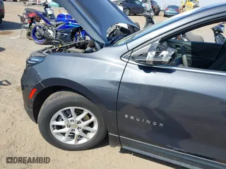 2022 Chevrolet Equinox LT with VIN 2GNAXUEV0N6110449, listed as a IAAI auction lot 41785236 with 124,258 mi miles. Bid and sale history available at carsss.com. Image 19.