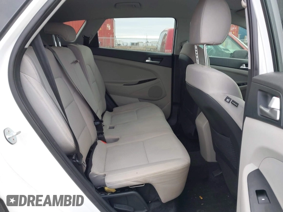 2020 Hyundai Tucson SE with VIN KM8J2CA41LU213551, listed as a IAAI auction lot 41393918 with 68,142 mi miles. Bid and sale history available at carsss.com. Image 8.