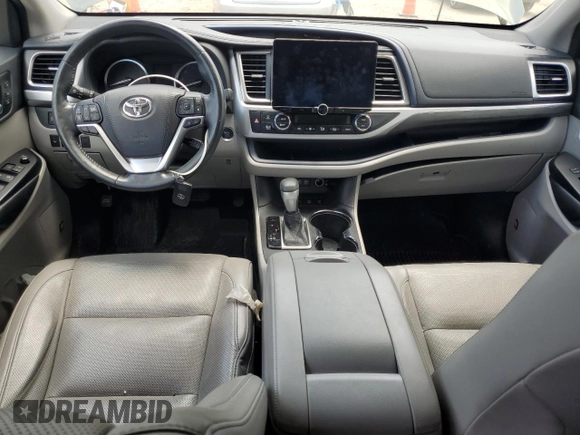 2018 Toyota Highlander Limited с VIN 5TDDZRFH7JS841952, выставлен на аукционе Copart как лот 56663945 с пробегом 50 489 миль миль и Списание • Salvage title. История ставок и продаж доступна на DreamBid. Изображение 8.