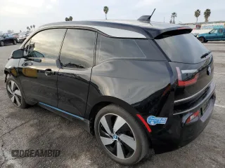 2020 BMW i3 z VIN WBY8P4C08L7G74380, wystawiony jako Copart lot #40858024 z przebiegiem 34 379 mil mil oraz . Historia ofert i sprzedaży dostępna na DreamBid. Obrazek 2.
