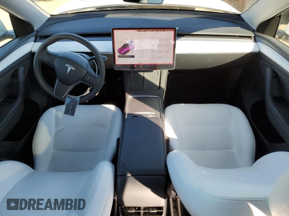 2024 Tesla Model Y Long Range with VIN 7SAYGDEE3RA257999, listed as a Copart auction lot 41838105 with 17,013 mi miles and Salvage Title. Bid and sale history available at DreamBid. Image 8.