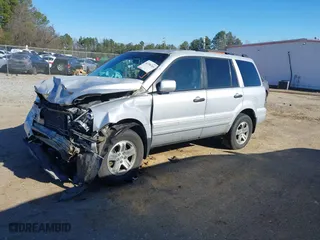 2003 Honda Pilot EX with VIN 2HKYF18683H579746, listed as a IAAI auction lot 41206240 with 196,467 mi miles. Bid and sale history available at carsss.com. Image 19.