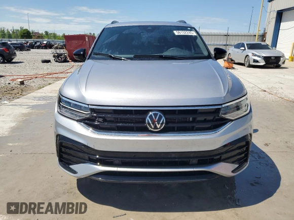 2022 Volkswagen Tiguan SE R-Line Black with VIN 3VV8B7AX9NM081894, listed as a Copart auction lot 56132245 with 74,053 mi miles and Salvage title. Bid and sale history available at DreamBid. Image 5.