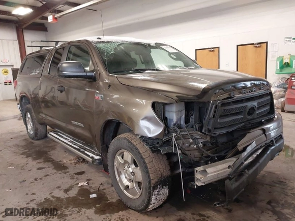 2013 Toyota Tundra 4WD Truck with VIN 5TFUY5F11DX276529, listed as a IAAI auction lot 41478638 with 131,197 mi miles. Bid and sale history available at carsss.com. Image 1.