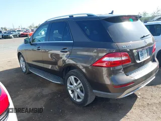 2015 Mercedes-Benz M 350 with VIN 4JGDA5JB3FA488791, listed as a IAAI auction lot 41968288 with 118,825 mi miles and . Bid and sale history available at DreamBid. Image 3.