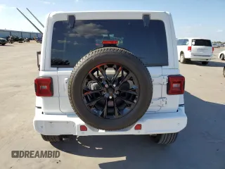 2021 Jeep Wrangler Unlimited Sahara High Altitude z VIN 1C4HJXEGXMW597689, wystawiony jako Copart lot #72390024 z przebiegiem 33 200 mil mil oraz Szkoda całkowita • Salvage title. Historia ofert i sprzedaży dostępna na DreamBid. Obrazek 6.