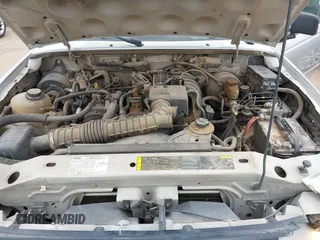 2005 Mazda B-Series 2WD Truck with VIN 4F4YR12D85PM01784, listed as a IAAI auction lot 41932706 with 183,610 mi miles. Bid and sale history available at carsss.com. Image 10.