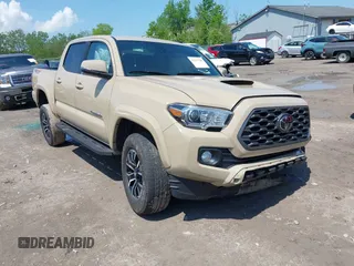 2020 Toyota Tacoma SR5 z VIN 3TMCZ5AN7LM308553, wystawiony jako IAAI lot #42277726 z przebiegiem 39 536 mil mil oraz . Historia ofert i sprzedaży dostępna na DreamBid. Obrazek 1.