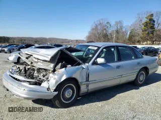 1997 Ford Crown Victoria z VIN 2FALP73W4VX218782, wystawiony jako Copart lot #87863685 z przebiegiem 200 069 mil mil oraz Szkoda całkowita • Salvage title. Historia ofert i sprzedaży dostępna na DreamBid. Obrazek 1.