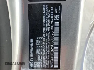 2022 BMW M8 Competition z VIN WBSAE0C02NCG86576, wystawiony jako Copart lot #39370084 z przebiegiem Nie podano mil oraz . Historia ofert i sprzedaży dostępna na DreamBid. Obrazek 14.