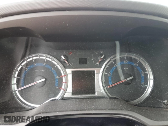 2018 Toyota 4Runner SR5 z VIN JTEBU5JR6J5508190, wystawiony jako Copart lot #55015315 z przebiegiem Nie podano mil oraz Szkoda całkowita • Salvage title. Historia ofert i sprzedaży dostępna na DreamBid. Obrazek 9.