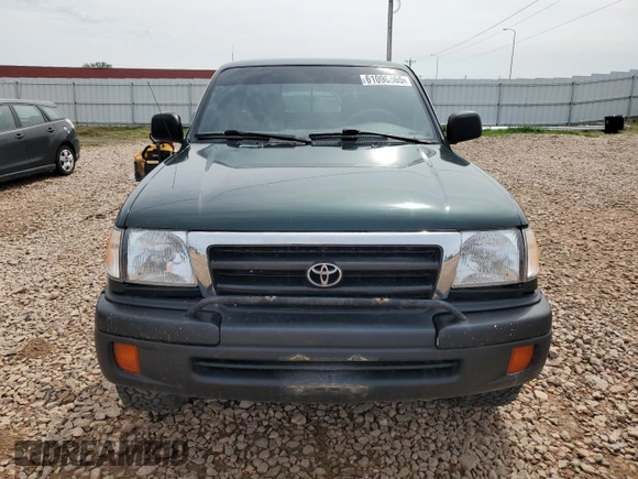 2000 Toyota Tacoma with VIN 4TAWN72N8YZ677345, listed as a Copart auction lot 61096865 with 217,590 mi miles and Clean title. Bid and sale history available at DreamBid. Image 5.