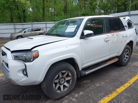 2024 Toyota 4Runner TRD Off Road with VIN JTERU5JR8R6282416, listed as a IAAI auction lot 42330108 with 9,131 mi miles and . Bid and sale history available at DreamBid. Image 17.