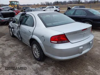 2004 Chrysler Sebring Touring z VIN 1C3EL56R74N392214, wystawiony jako IAAI lot #41510245 z przebiegiem 159 751 mil mil oraz . Historia ofert i sprzedaży dostępna na DreamBid. Obrazek 3.