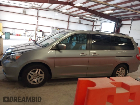 2007 Honda Odyssey EX-L with VIN 5FNRL38737B095747, listed as a IAAI auction lot 42126000 with 178,779 mi miles. Bid and sale history available at carsss.com. Image 14.