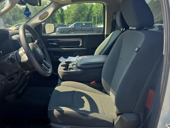 2022 Ram 1500 Tradesman with VIN 3C6JR7DG7NG276051, listed as a IAAI auction lot 42832410 with 29,141 mi miles and . Bid and sale history available at DreamBid. Image 17.