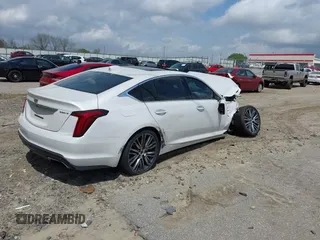2025 Cadillac CT5 Premium Luxury z VIN 1G6DN5RW3S0106486, wystawiony jako IAAI lot #41960349 z przebiegiem 7 874 mil mil oraz . Historia ofert i sprzedaży dostępna na DreamBid. Obrazek 4.