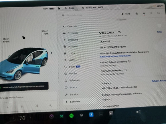 2021 Tesla Model 3 Standard Range Plus z VIN 5YJ3E1EA8MF978095, wystawiony jako Copart lot #45689495 z przebiegiem 44 375 mil mil oraz Szkody całkowita. Historia ofert i sprzedaży dostępna na DreamBid. Obrazek 9.