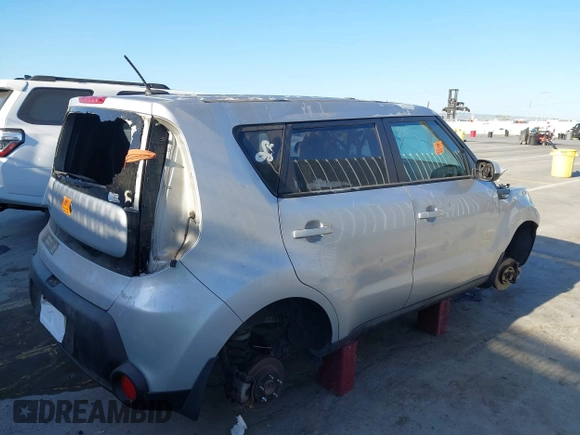 2014 Kia Soul with VIN KNDJN2A23E7723499, listed as a IAAI auction lot 40125847 with 1 mi miles. Bid and sale history available at carsss.com. Image 4.