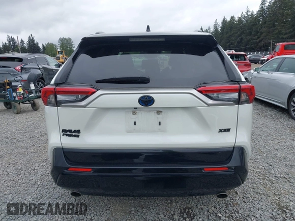 2022 Toyota RAV4 XSE with VIN JTMEB3FV1ND100256, listed as a IAAI auction lot 42127288 with 30,367 mi miles and . Bid and sale history available at DreamBid. Image 17.
