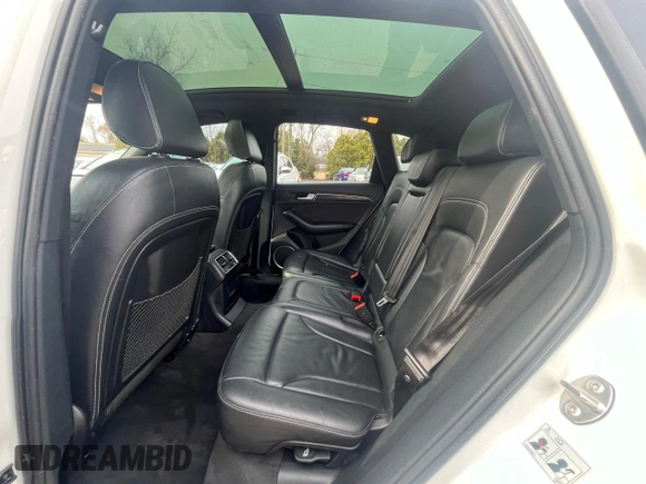 2017 Audi SQ5 Premium Plus z VIN WA1CCAFP0HA027441, wystawiony jako Copart lot #51878075 z przebiegiem 111 474 mil mil oraz Czysty tytuł • Clean title. Historia ofert i sprzedaży dostępna na DreamBid. Obrazek 7.