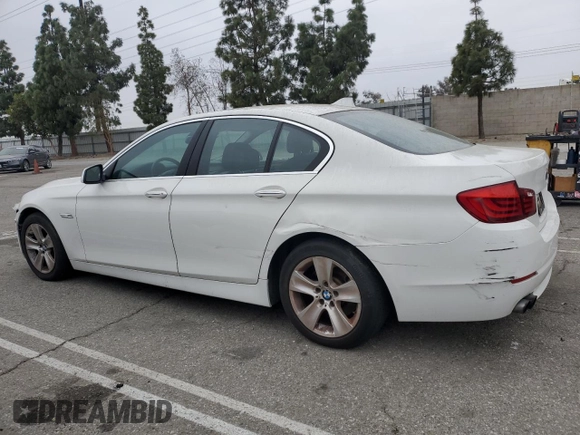 2013 BMW 5 Series 528i with VIN WBAXG5C59DDY30552, listed as a Copart auction lot 50823045 with 224,398 mi miles and Clean Title. Bid and sale history available at carsss.com. Image 2.