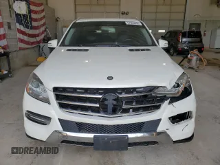 2013 Mercedes-Benz M 350 z VIN 4JGDA5HB3DA118475, wystawiony jako Copart lot #57900995 z przebiegiem 140 948 mil mil oraz Czysty tytuł • Clean title. Historia ofert i sprzedaży dostępna na DreamBid. Obrazek 5.