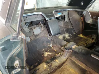 1965 Ford Thunderbird с VIN 5Y87Z145008, выставлен на аукционе Copart как лот 51123095 с пробегом 898 350 миль миль и Списание • Salvage title. История ставок и продаж доступна на DreamBid. Изображение 10.