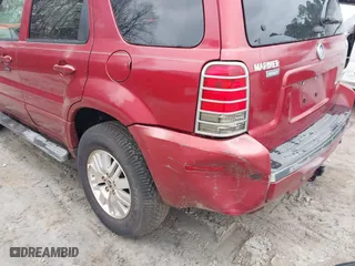 2006 Mercury Mariner Luxury with VIN 4M2YU56116DJ08529, listed as a IAAI auction lot 41471782 with 150,527 mi miles. Bid and sale history available at carsss.com. Image 6.