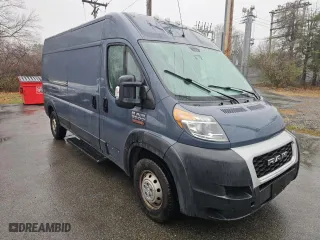 2019 Ram ProMaster Cargo Van with VIN 3C6TRVDG0KE514584, listed as a Copart auction lot 82178584 with 79,798 mi miles and Clean Title. Bid and sale history available at carsss.com. Image 1.
