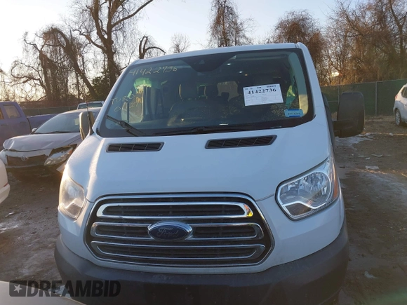 2017 Ford Transit XL z VIN 1FBZX2ZM6HKB15369, wystawiony jako IAAI lot #41422736 z przebiegiem 159 105 mil mil oraz . Historia ofert i sprzedaży dostępna na DreamBid. Obrazek 13.