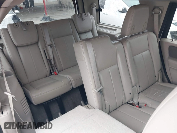 2014 Ford Expedition XLT with VIN 1FMJU1H52EEF01900, listed as a IAAI auction lot 42106404 with 149,992 mi miles and . Bid and sale history available at DreamBid. Image 8.