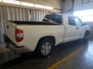 2019 Toyota Tundra 2WD SR with VIN 5TFRY5F11KX252430, listed as a Copart auction lot 79521014 with 73,281 mi miles and Clean Title. Bid and sale history available at carsss.com. Image 3.