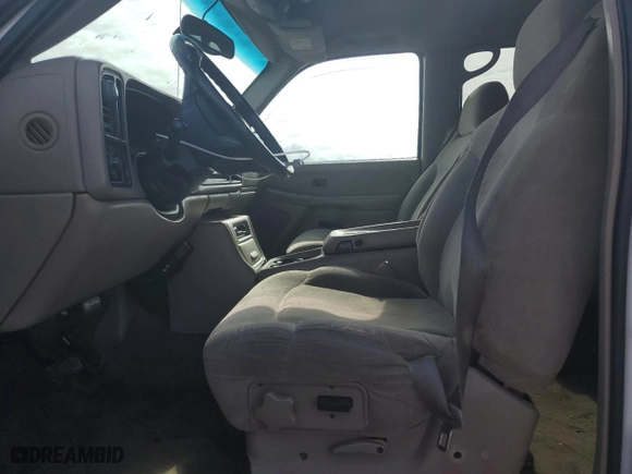 2002 Chevrolet Silverado 1500HD LS with VIN 1GCGC13U22F115497, listed as a Copart auction lot 66585824 with 211,687 mi miles and Salvage Title. Bid and sale history available at carsss.com. Image 7.