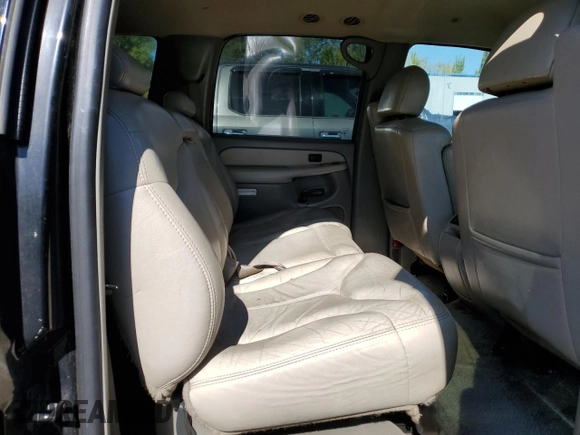 2000 GMC Yukon XL SLT with VIN 3GKFK16TXYG171619, listed as a Copart auction lot 72924474 with 143,043 mi miles and Salvage Title. Bid and sale history available at carsss.com. Image 11.