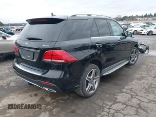 2017 Mercedes-Benz GLE 350 z VIN 4JGDA5HBXHA960218, wystawiony jako IAAI lot #41573755 z przebiegiem 37 868 mil mil oraz . Historia ofert i sprzedaży dostępna na DreamBid. Obrazek 4.