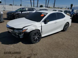 2021 Toyota Camry SE Nightshade with VIN 4T1G11AK1MU427876, listed as a Copart auction lot 49916465 with 141,543 mi miles and Salvage Title. Bid and sale history available at carsss.com. Image 1.
