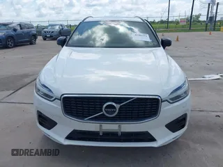 2020 Volvo XC60 R-Design with VIN YV4102DM6L1517568, listed as a IAAI auction lot 42383551 with 68,879 mi miles and . Bid and sale history available at DreamBid. Image 12.