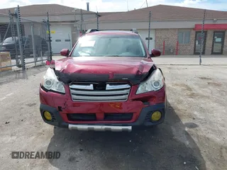 2011 Subaru Outback Limited Power Moon z VIN 4S4BREKC5B2421461, wystawiony jako IAAI lot #42146195 z przebiegiem 84 312 mil mil oraz . Historia ofert i sprzedaży dostępna na DreamBid. Obrazek 12.