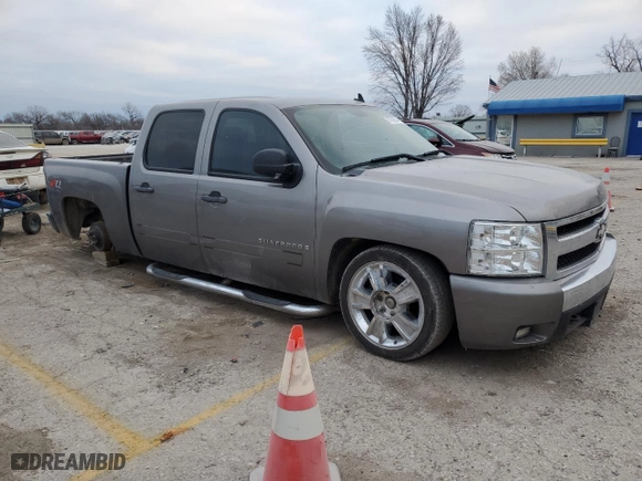 2008 Chevrolet Silverado 1500 LT w/1LT with VIN 3GCEK13M18G198857, listed as a Copart auction lot 87058534 with 263,660 mi miles and Salvage Title. Bid and sale history available at carsss.com. Image 4.