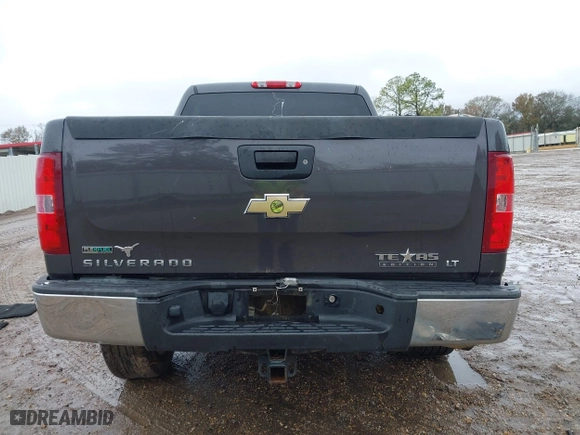 2010 Chevrolet Silverado 1500 LT with VIN 3GCRCSE02AG234916, listed as a IAAI auction lot 41376798 with 215,891 mi miles. Bid and sale history available at carsss.com. Image 17.