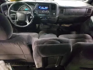 2001 Chevrolet Silverado 1500 LS with VIN 2GCEC19T711211931, listed as a Copart auction lot 54614195 with 135,812 mi miles and Salvage Title. Bid and sale history available at DreamBid. Image 8.