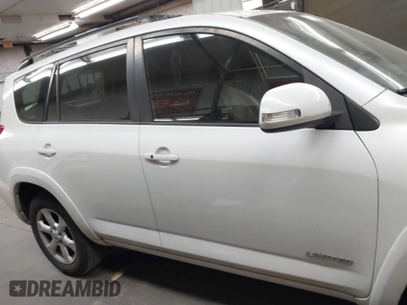 2009 Toyota RAV4 Ltd with VIN JTMZK31V295025981, listed as a IAAI auction lot 41830422 with 166,336 mi miles. Bid and sale history available at carsss.com. Image 13.