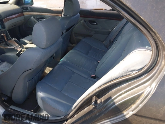 2000 BMW 5 Series 528i z VIN WBADM6348YGU16191, wystawiony jako IAAI lot #42295709 z przebiegiem 208 067 mil mil oraz . Historia ofert i sprzedaży dostępna na DreamBid. Obrazek 8.