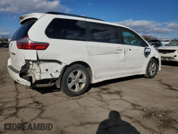2018 Toyota Sienna LE Auto Access Seat with VIN 5TDKZ3DC9JS904383, listed as a Copart auction lot 43992165 with 106,596 mi miles and Salvage Title. Bid and sale history available at carsss.com. Image 3.